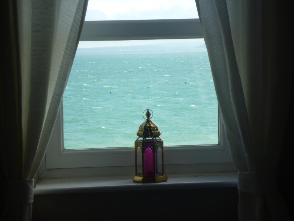 Stones Throw From The Beach - Stunning Sea View Portsmouth Eksteriør billede