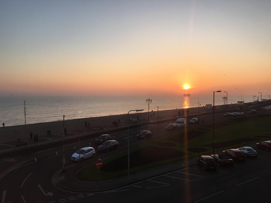 Stones Throw From The Beach - Stunning Sea View Portsmouth Eksteriør billede
